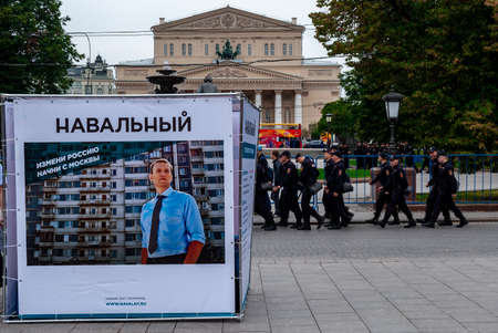 August 31, 2013 Moscow, Russia. A banner with the election symbols of Russian politician Alexey Navalny on Theater square in front of the Bolshoi theater in Moscow.のeditorial素材