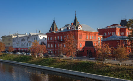 October 22, 2018, Oryol, Russia. Orlik River and Orlovsky Commercial Bank in autumn.のeditorial素材