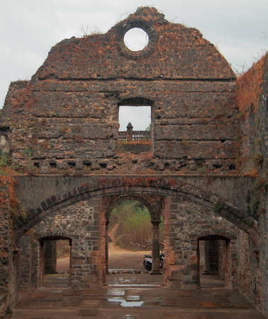 ruins of ancient palace in suburb Mumbai, Indiaの写真素材