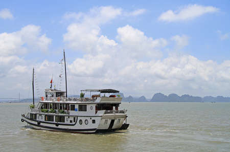 Ha long bay on the north of Vietnamのeditorial素材