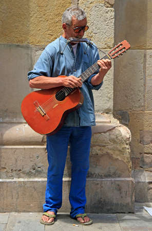busker on the street in Gibraltarのeditorial素材