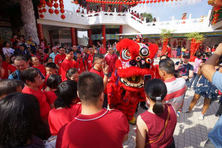 Kuala Lumpur, Malaysia - February 5, 2019: Beautiful Lion Dance during Chinese New Year celebration in Thean Hou Temple.のeditorial素材