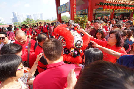 Kuala Lumpur, Malaysia - February 5, 2019: Beautiful Lion Dance during Chinese New Year celebration in Thean Hou Temple.のeditorial素材