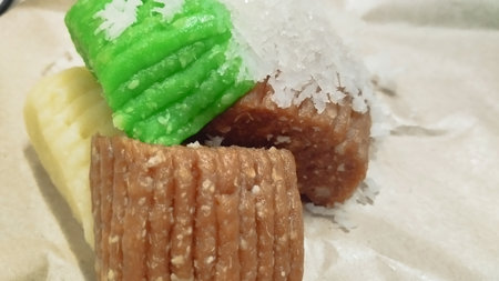 Korean traditional sweets Yakgwa, glutinous rice cake.