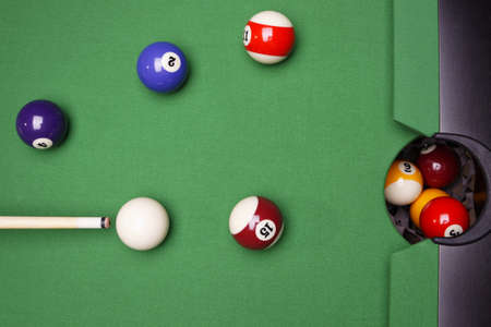 Billiard table hole