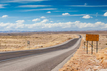 Open deserted HWY 82 between Artesia and Cloudcroft in New Mexico, USAの写真素材