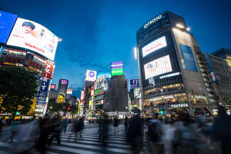 Shibuya Crossing Tokyo Japanのeditorial素材