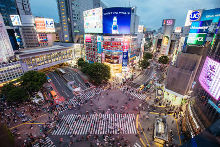 Shibuya Crossing Tokyo Japanのeditorial素材