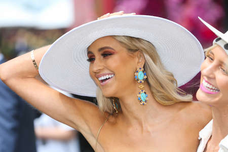 2018 Melbourne Cup Carnival - AAMI Victoria Derby Dayのeditorial素材