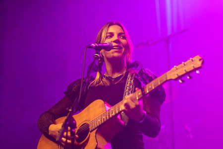 Clews Perform at the Northcote Theatre in Melbourne Australia