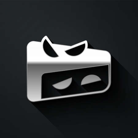 Silver Homemade fruit pie icon isolated on black background. Long shadow style. Vectorのイラスト素材