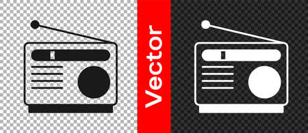 Black Radio with antenna icon isolated on transparent background. Vectorのイラスト素材