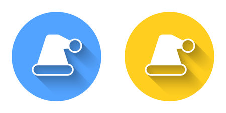 White Christmas Santa Claus hat icon isolated with long shadow background. Merry Christmas and Happy New Year. Circle button. Vectorのイラスト素材