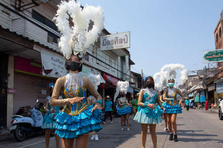 CHONBURI, THAILAND-APRIL 13,2022 : Beautiful parade Songkran Festival at Thailand. Foreign tourists and Thai people enjoy splashing water together with celebration carnival. Safe life, no coronavirus.のeditorial素材