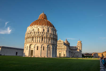 Pisaのeditorial素材