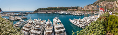 Monaco - July 8 2008: View of Monaco harbour from Avenue d'Ostendeのeditorial素材