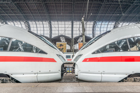 Hamburg, Germany - July 30 2016: Scharfenberg coupler, two coupled ICE-T class 411 trains at Hamburg Hauptbahnhof.のeditorial素材