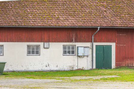 One side of an old barn.の写真素材