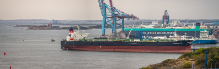 Gothenburg, Sweden - October 04 2022: Tanker Seasenator docked at port of Gothenburgのeditorial素材