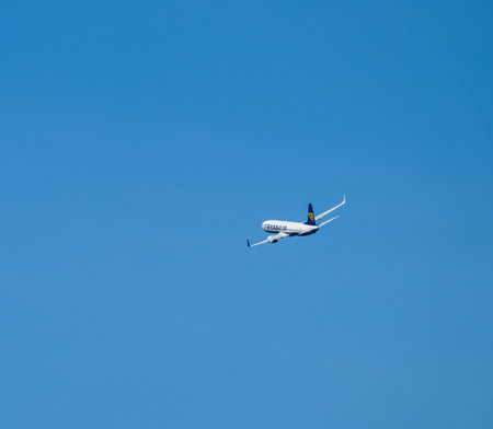 Landvetter, Sweden - April 01 2024: Ryanair Boeing 737-8AS G-RUKG lifting off from Landvetter GOT for Edinburghのeditorial素材