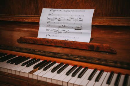 A piano and its score waitingの写真素材