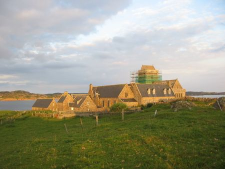 Iona Abbey at dusk, Scotlandの写真素材