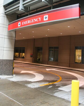 Emergency Room entrance with arrowsの写真素材