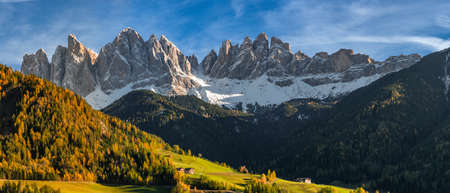 Landscape panorama with beautiful autumn mountain peaks and valleyの写真素材