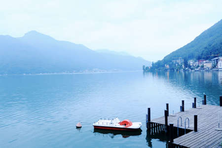 lakeのeditorial素材