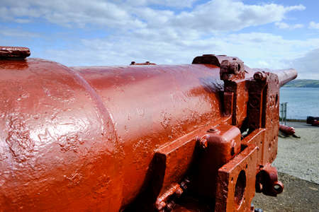 An anti-aircraft gun at Fort Dunree, Dunree Head, Donegal, Ireland. Here there is also a museum.のeditorial素材