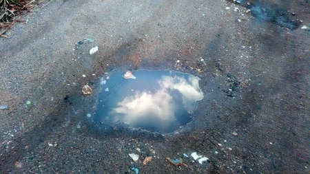 Cloud in a puddleの写真素材