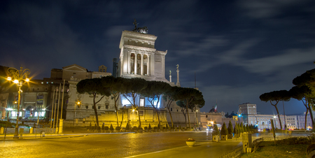 February 2018: side, night exposure of the Vittorio Emanuele II Monument in Rome, Italy.のeditorial素材