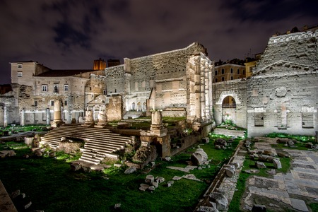 February 2018: Night shot of the Temple of Mars Ultor and the Forum in Rome, Italy.のeditorial素材