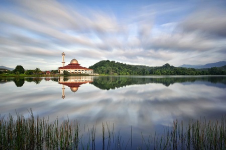 Darul Quran Mosque with stunning long exposure reflectionsの素材
