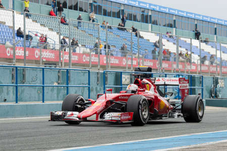 JEREZ DE LA FRONTERA, SPAIN - FEBRUARY 02: Sebastian Vettel, pilot of the team Ferrari in test Formula 1 in Circuito de Jerez on feb 01, 2015 in Jerez de la frontera.のeditorial素材