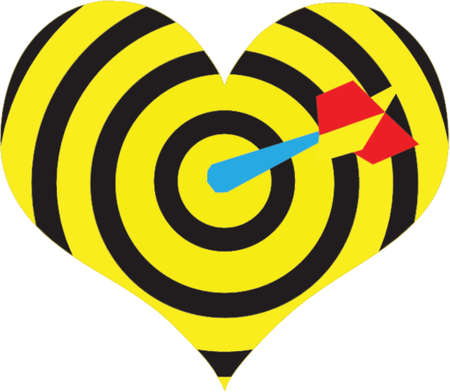 heart target with dartのイラスト素材