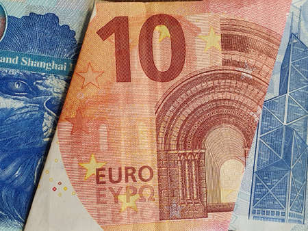 approach to european banknote and Hong Kong bills