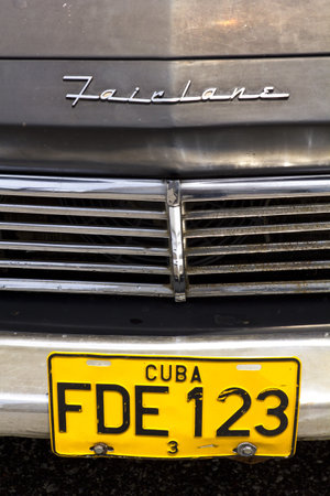 Close up, frontal view of a Classical American car with 'Cuba Havana' number plate. のeditorial素材