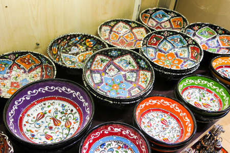 Classical Turkish ceramics on the Istanbul Grand Bazaar. Istambul, Turkeyの写真素材