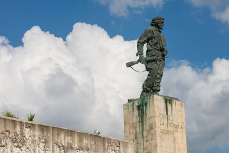 Statue of Che Guevara in the Memorial and Museum in Santa clara. Che Guevara was a commander in the Rebel Army who overthrew Batista from government in 1959.のeditorial素材