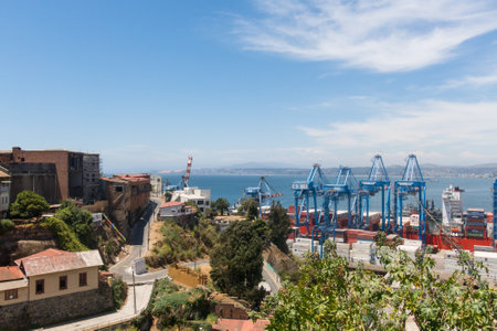 VALPARAISO, CHILE- JANUARY 2, 2018: View on Cityscape of historical city Valparaiso, Chile. The colorful houses and hectic street in Valparaiso. It is the most important seaport in Chile.のeditorial素材