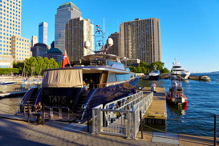 NEW YORK CITY - JULY 14, 2016 USA: View on Brookfield Place.のeditorial素材