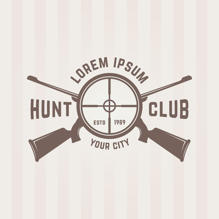 Hunting club isolated vector emblem template, two crossed hunting rifle and view optical sight.のイラスト素材