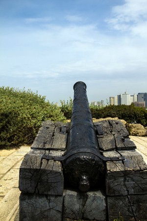 Napoleons cannon in old Jaffa abandoned during the unsuccessful campaign of Napoleon in the Africa and Middle East.のeditorial素材