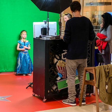 Tel Aviv, Israel -March 21, 2019: Tel Aviv, Israel -March 21, 2019: Hanukkah fun for children. Holiday photography in one of the city's large mallsのeditorial素材