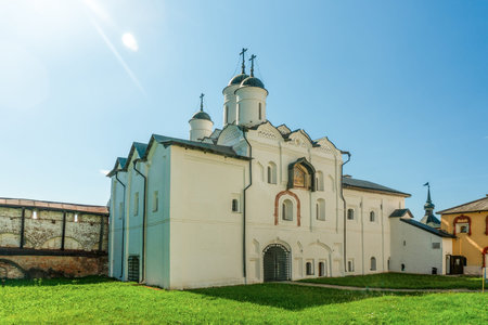 The Gate Church of the Transfiguration of the Lord with the Water Gate is an Orthodox church in the city of Kirillov (Russia), part of the architectural complex of the Kirillo-Belozersky Monasteryの写真素材