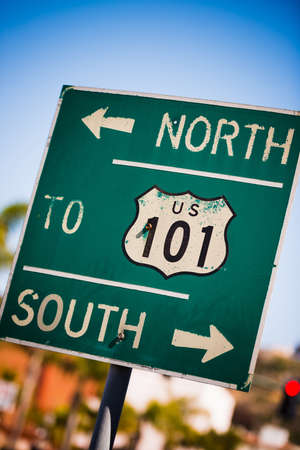 A green US 101 South highway sign backgroundの写真素材