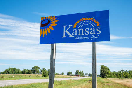 Welcome to Kansas highway signの写真素材