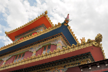 Tibetan Lamaist Buddhist mountain temple in the exile home of the Dalai Lama Dharamsala, Mcleod Ganj, Indiaの写真素材