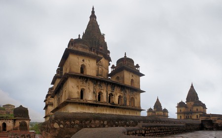 Chhatris or Cenotaphs are dome shaped structure built in 17th century for a long memory about raja of Orchha city.のeditorial素材